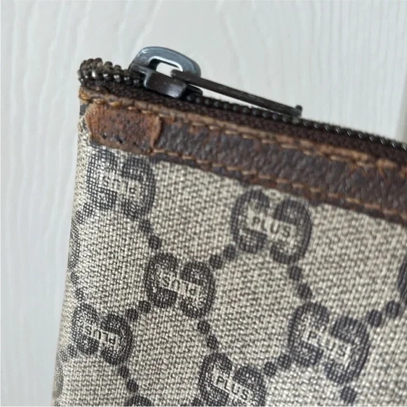 Gucci Plus Tote Bag - Picture 10 of 13